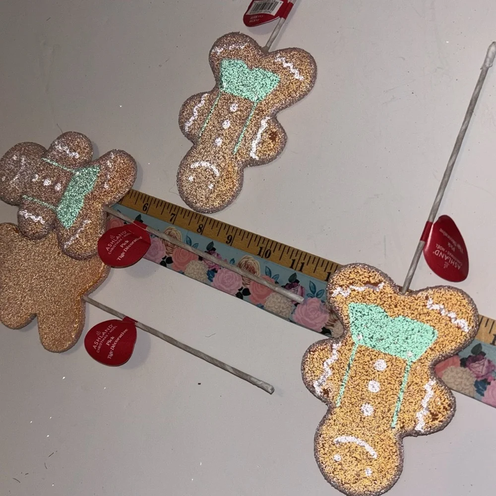 Gingerbread Man Picks Set of 13 Gingerbread Cookie Floral Tree Piks Glittery NWT